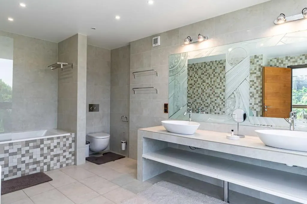 Villa Emilia, Vue Mer, Super-Cannes Vallauris 0*,